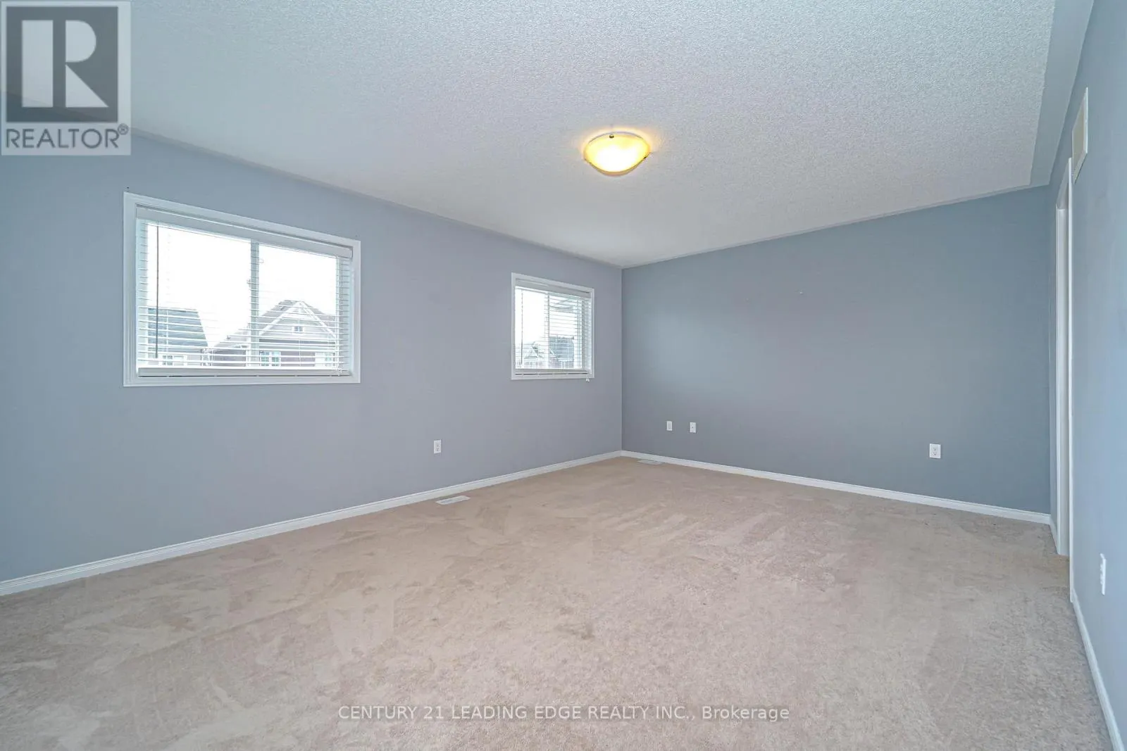 1943 ARBORWOOD DRIVE