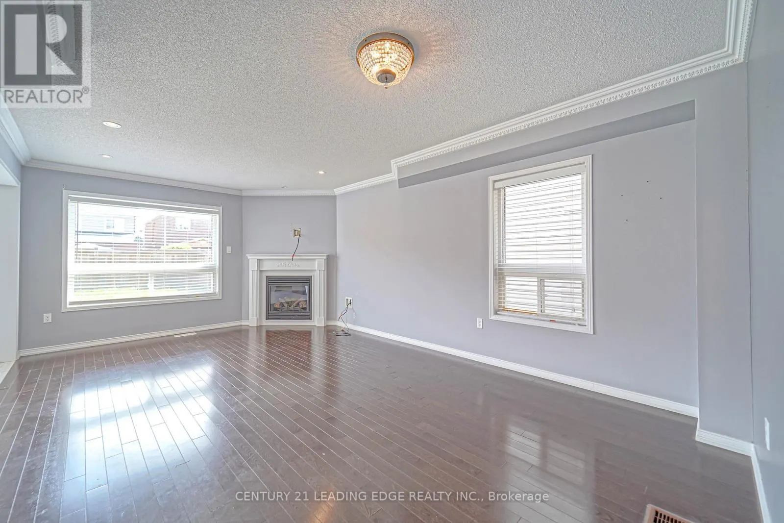 1943 ARBORWOOD DRIVE