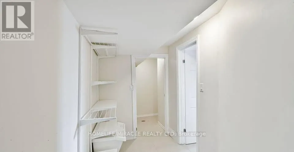 584 MONTGOMERY STREET