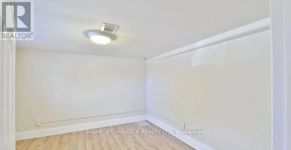 584 MONTGOMERY STREET