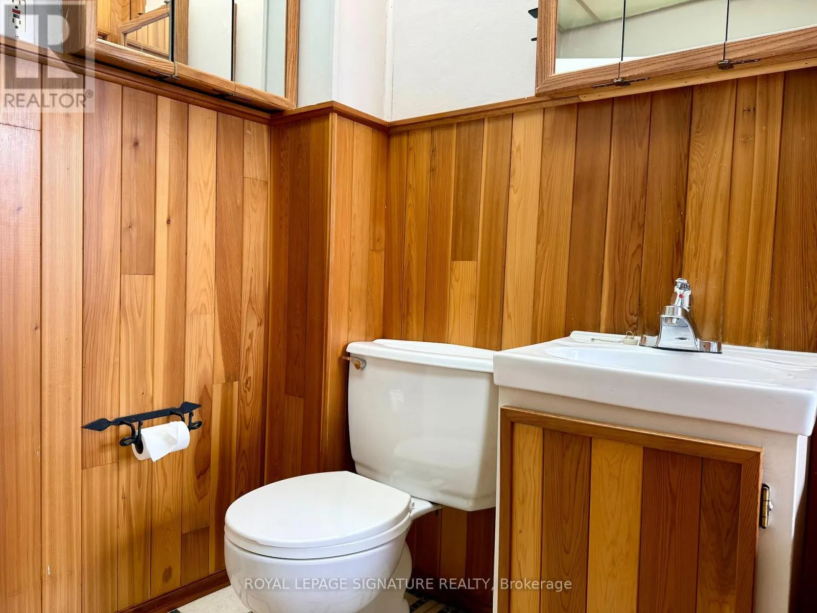 12 HEMLOCK AVENUE
