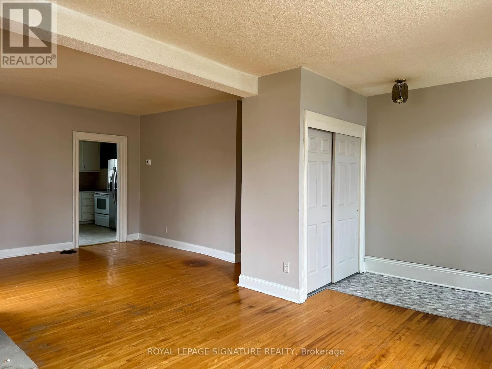 12 HEMLOCK AVENUE