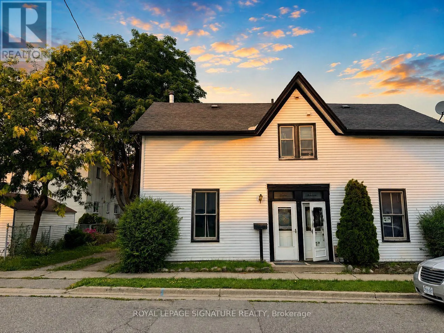 12 HEMLOCK AVENUE