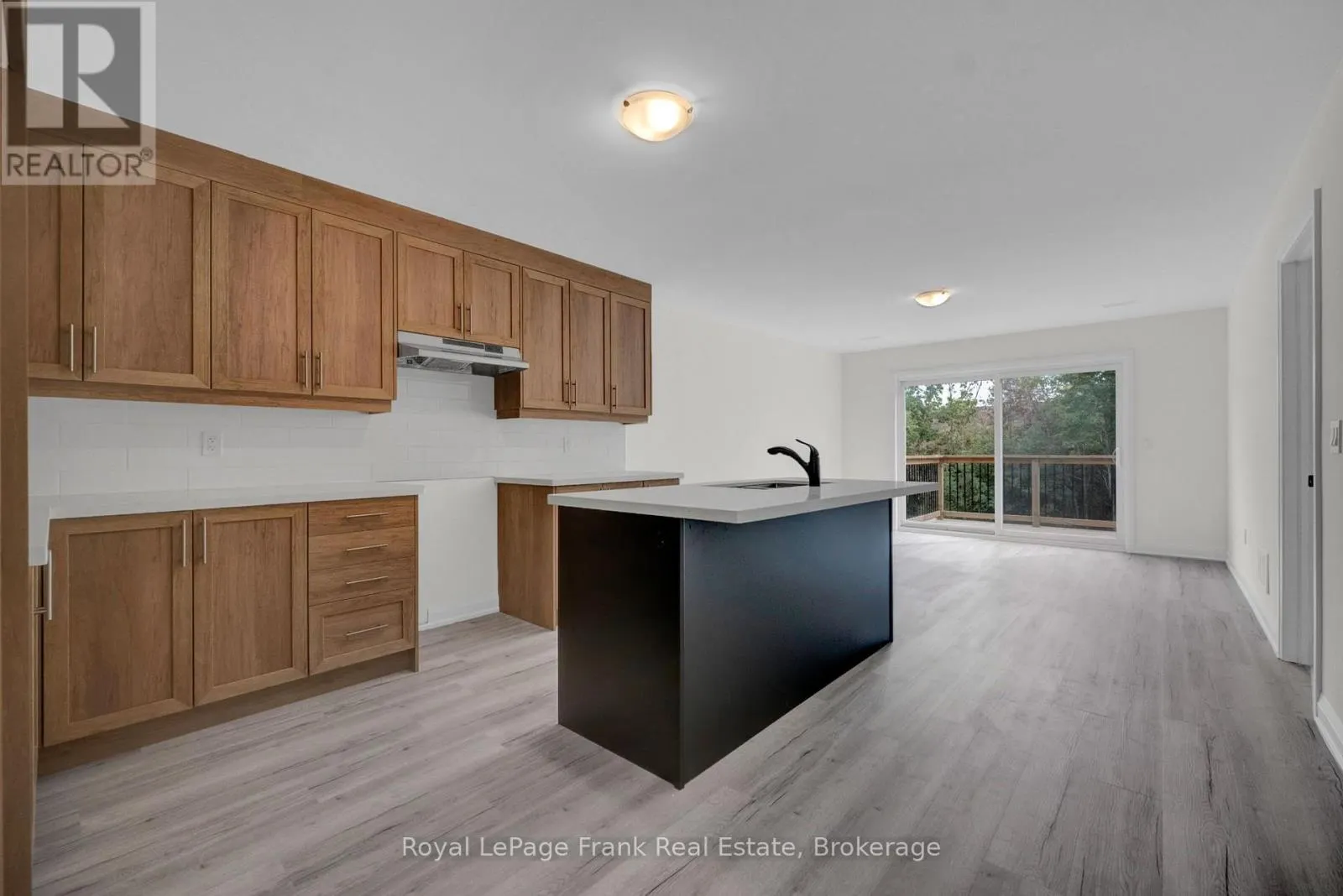 323 ANDERSON AVENUE