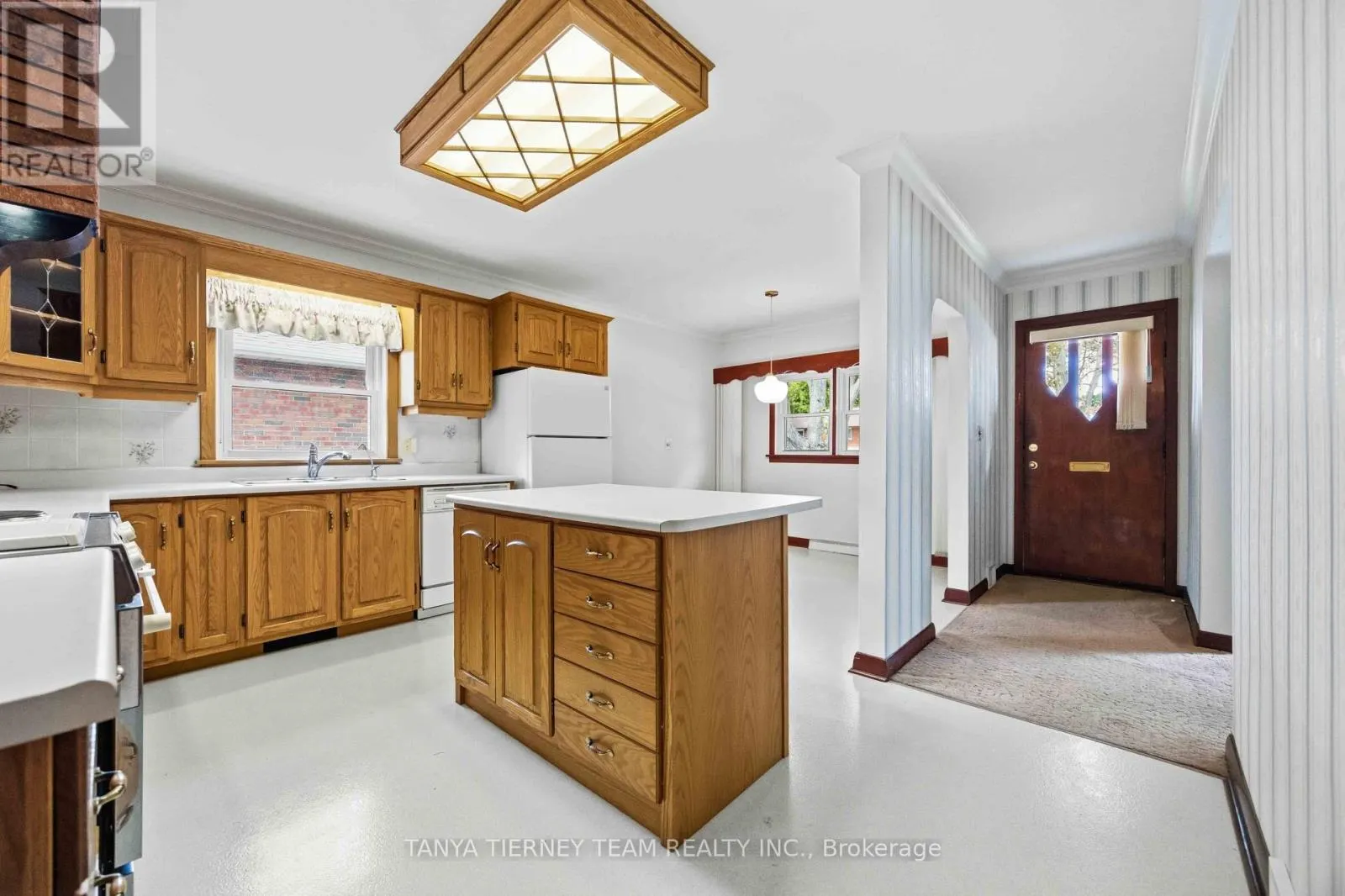 285 MURIEL AVENUE