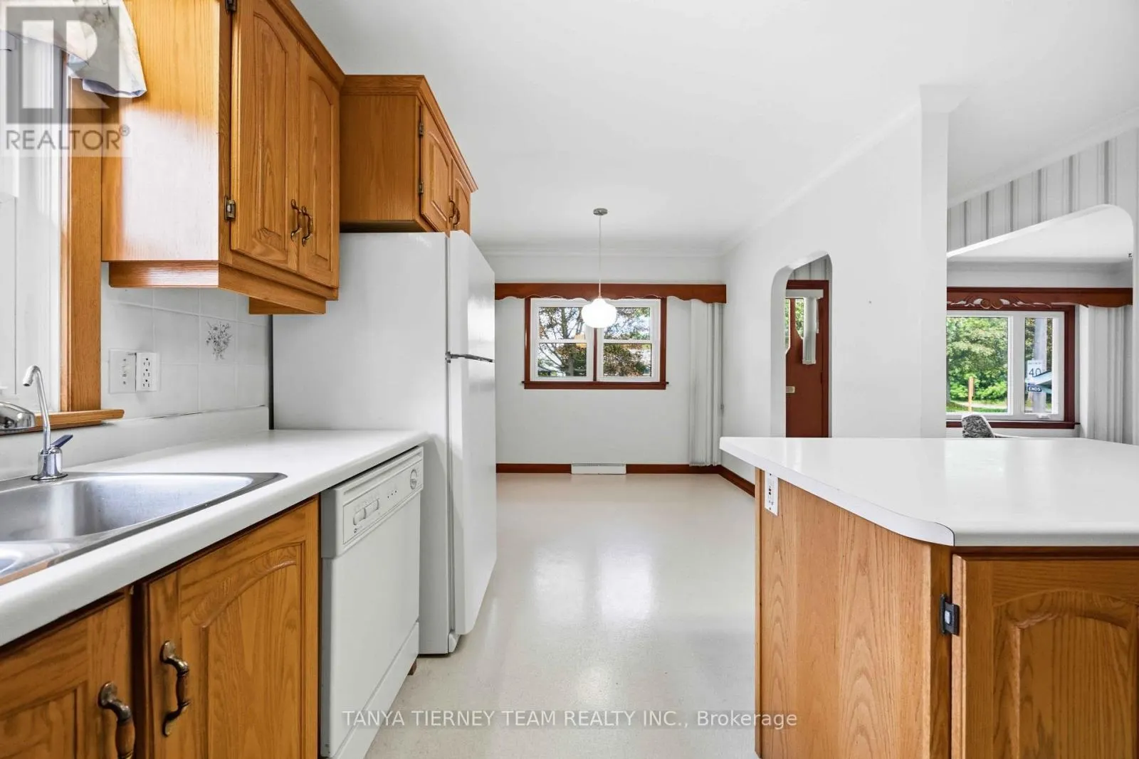 285 MURIEL AVENUE