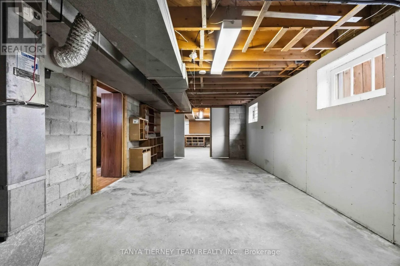 285 MURIEL AVENUE