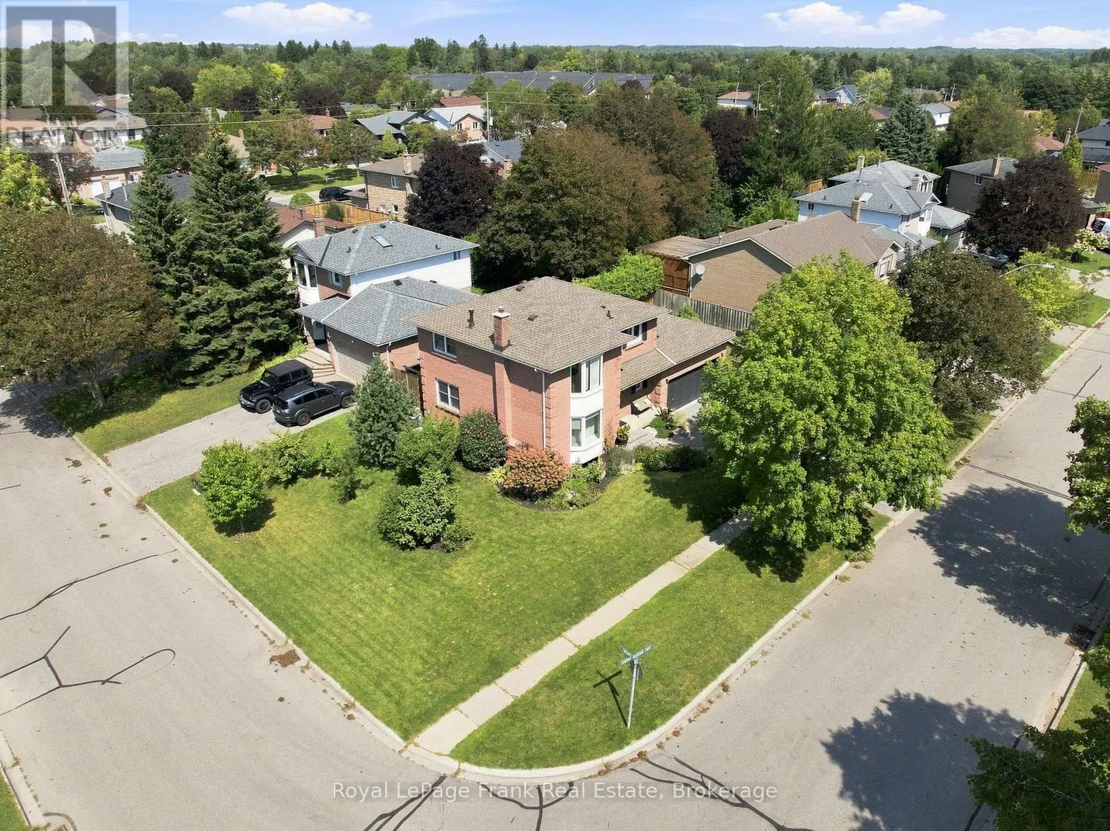 86 CHERRY BLOSSOM CRESCENT