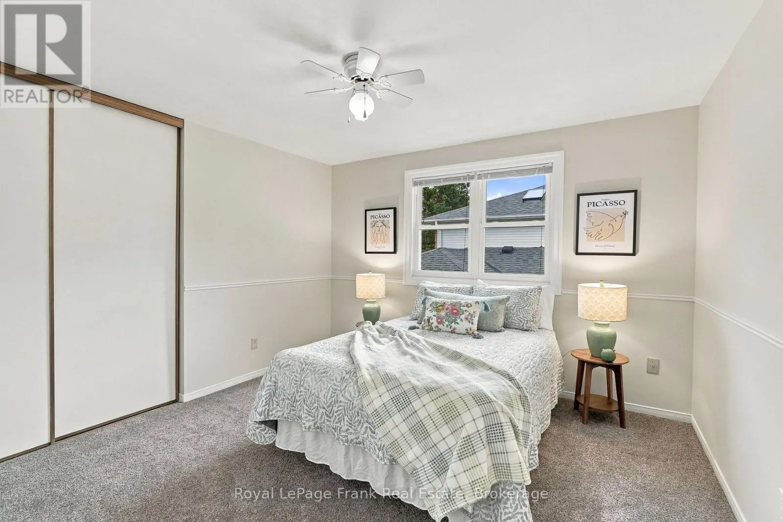 86 CHERRY BLOSSOM CRESCENT