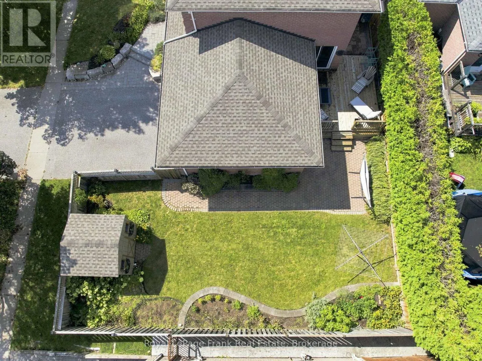 86 CHERRY BLOSSOM CRESCENT