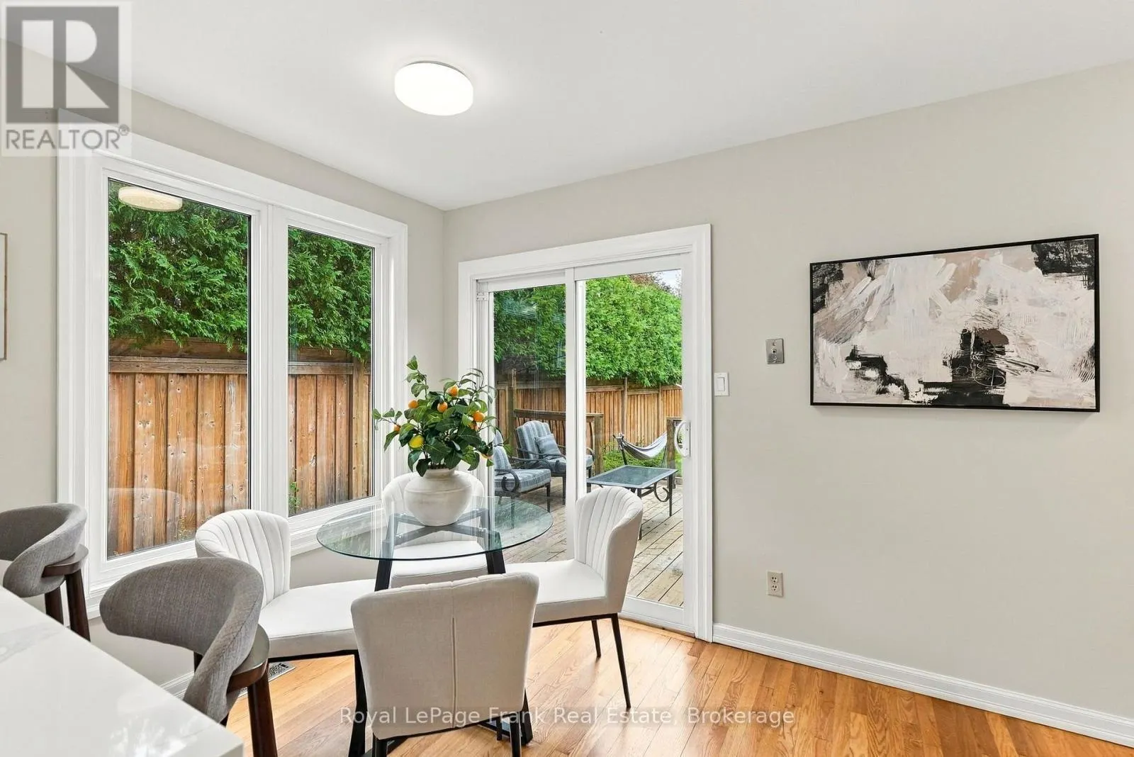 86 CHERRY BLOSSOM CRESCENT