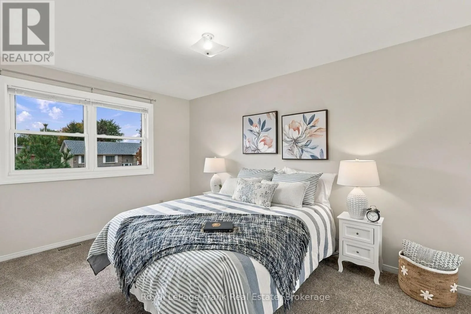 86 CHERRY BLOSSOM CRESCENT