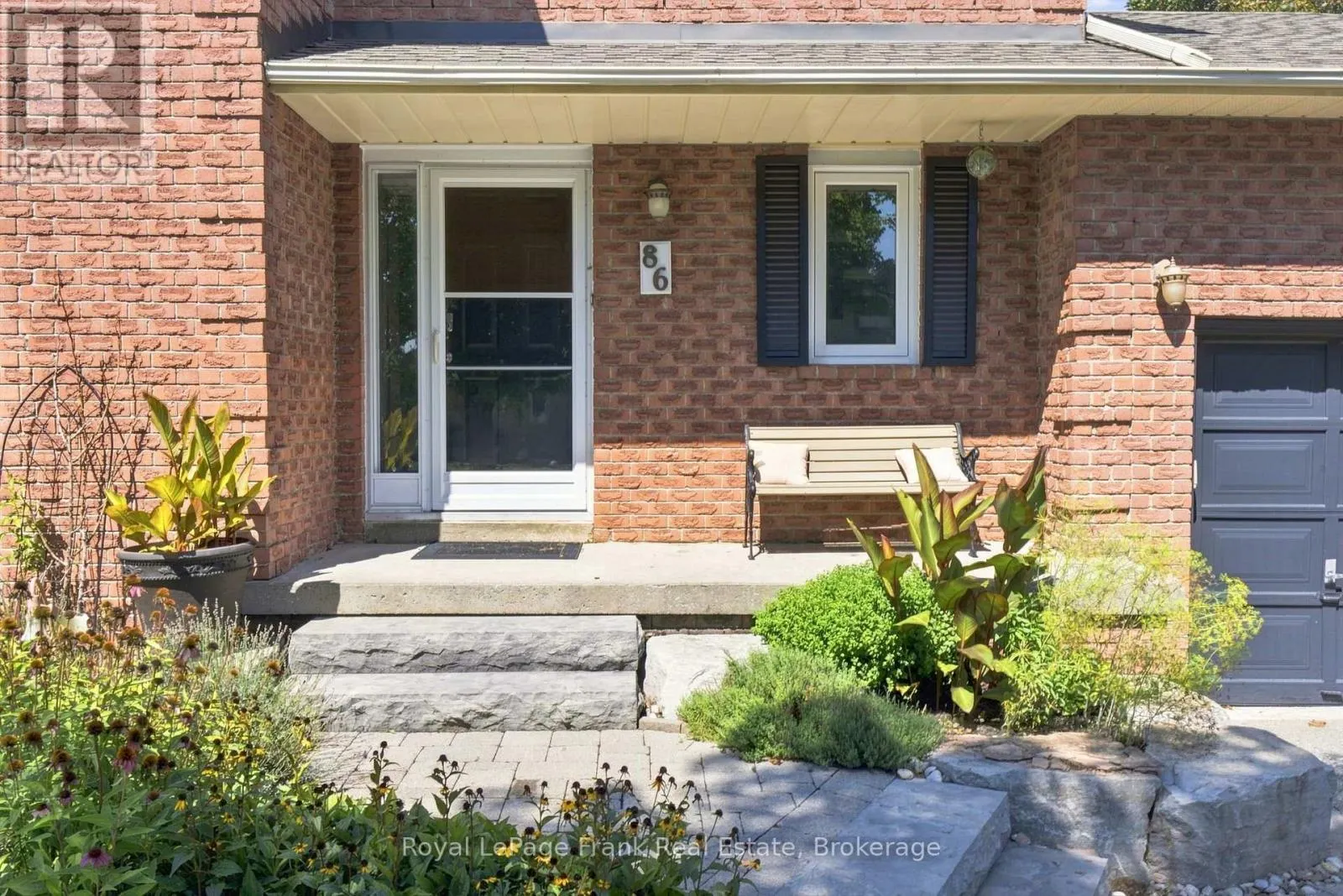 86 CHERRY BLOSSOM CRESCENT