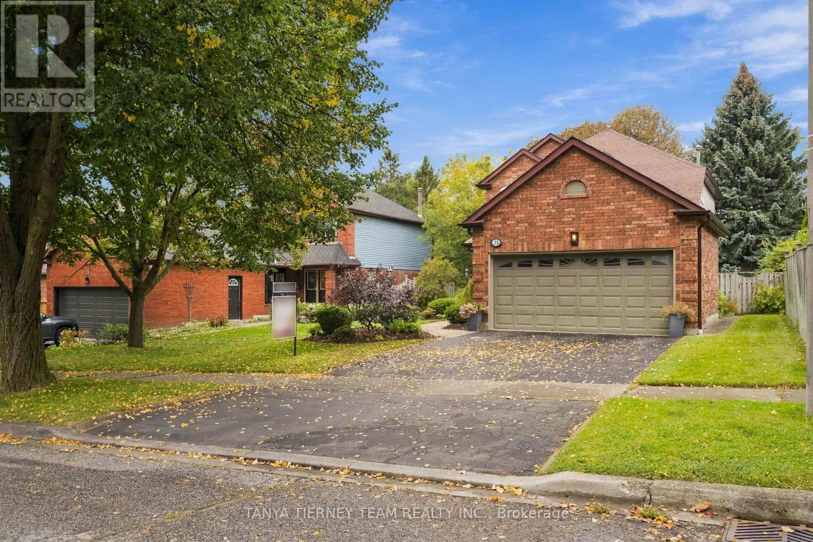 25 COULTON COURT