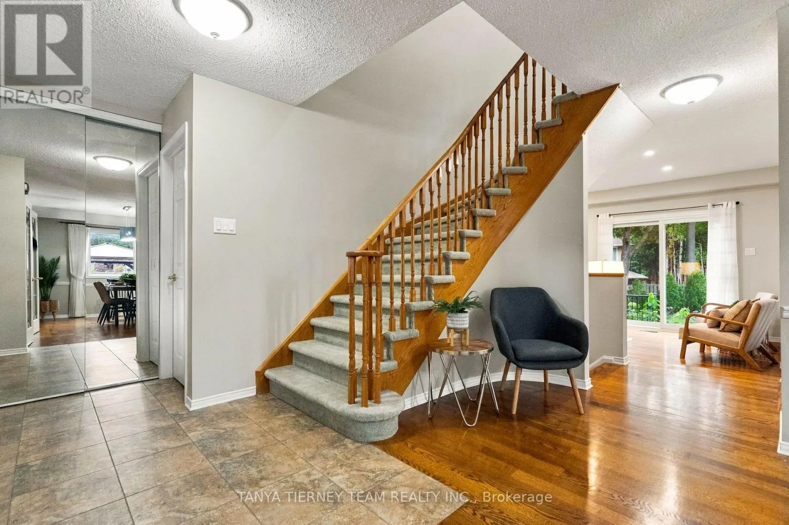 25 COULTON COURT
