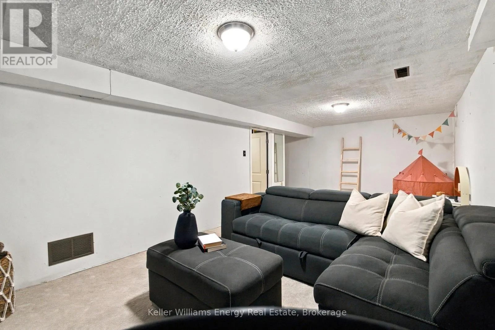 61 - 155 GLOVERS ROAD #61