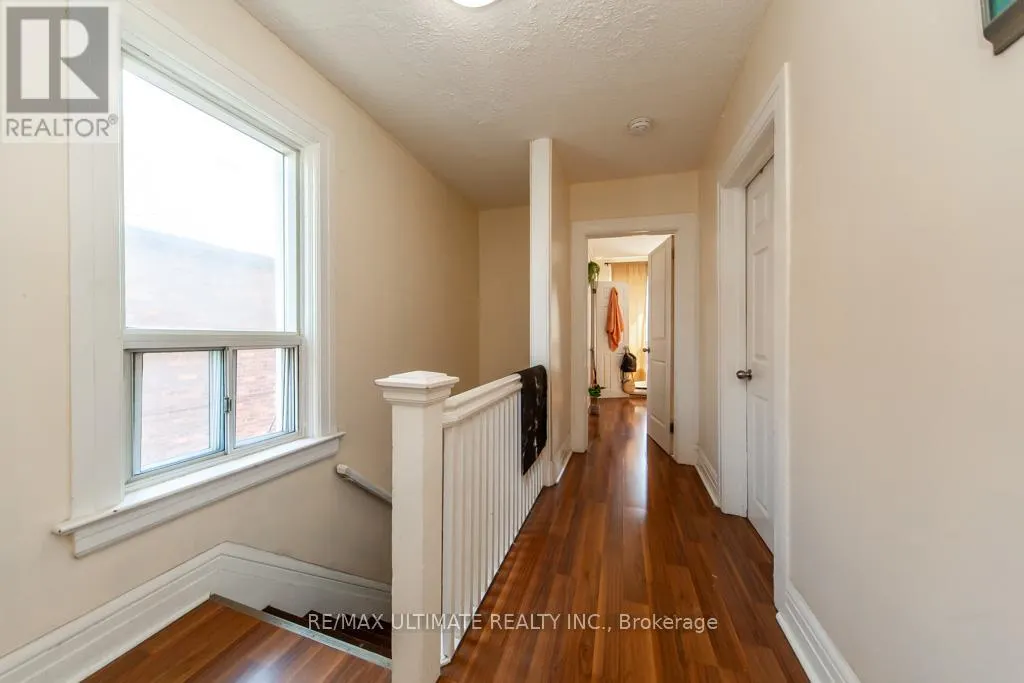 128 ELGIN STREET E
