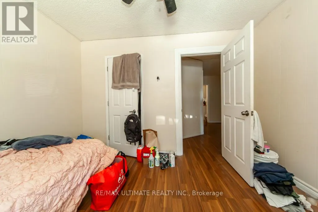 128 ELGIN STREET E