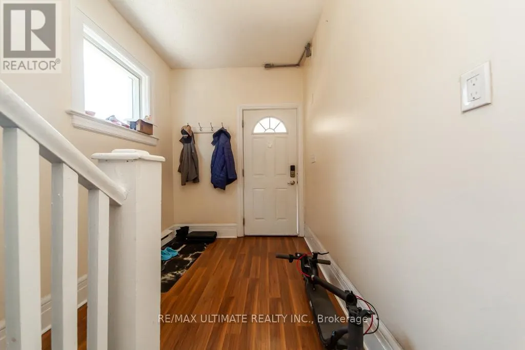 128 ELGIN STREET E