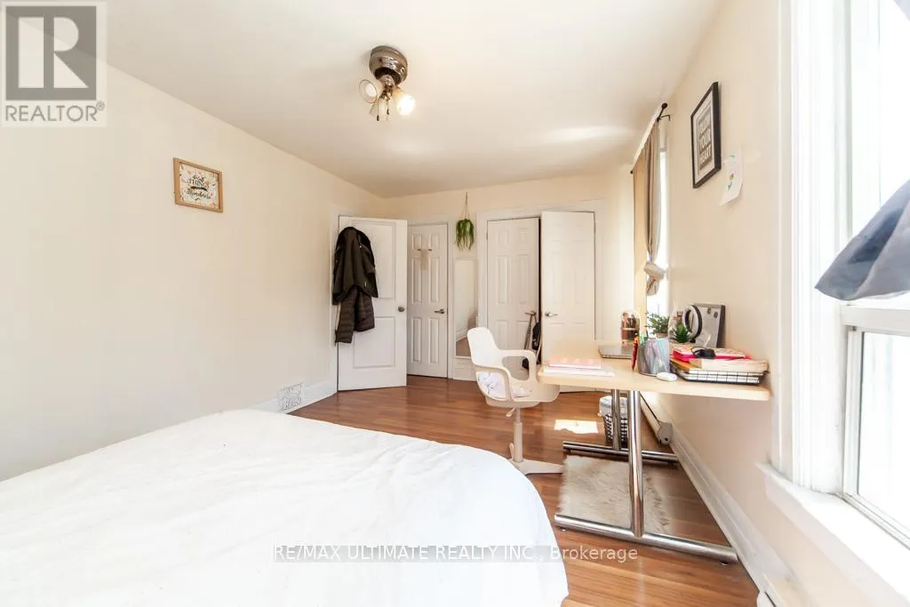 128 ELGIN STREET E