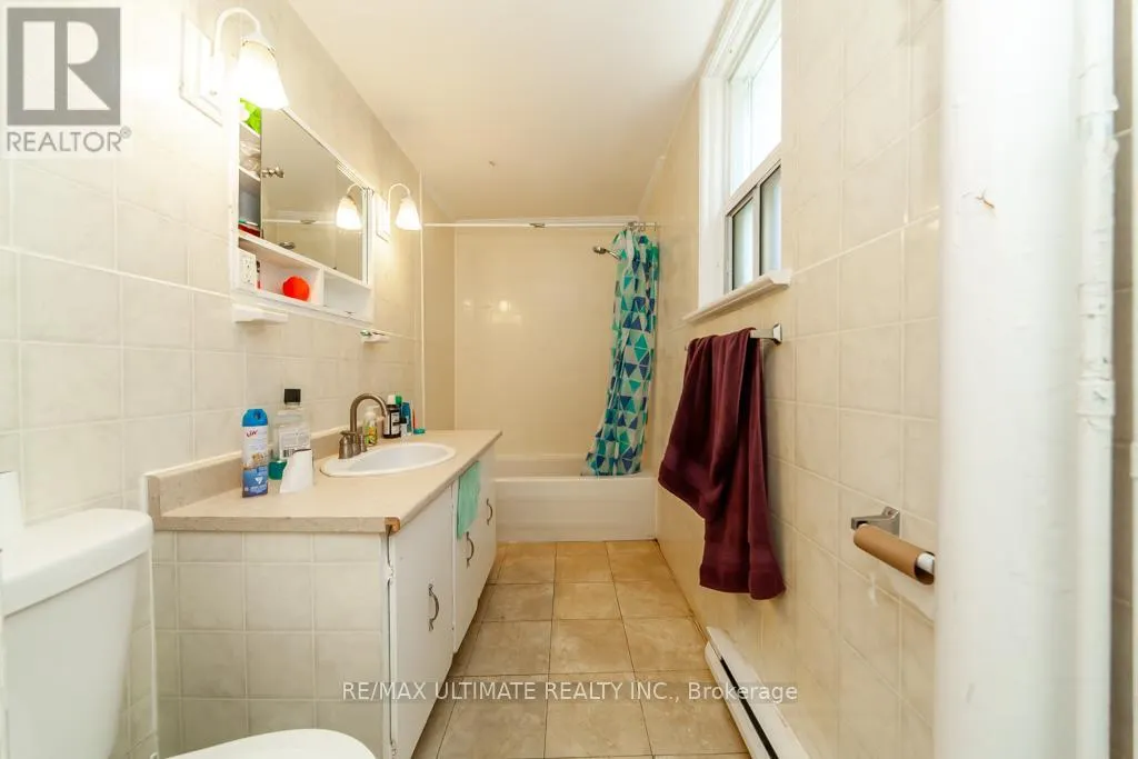 128 ELGIN STREET E