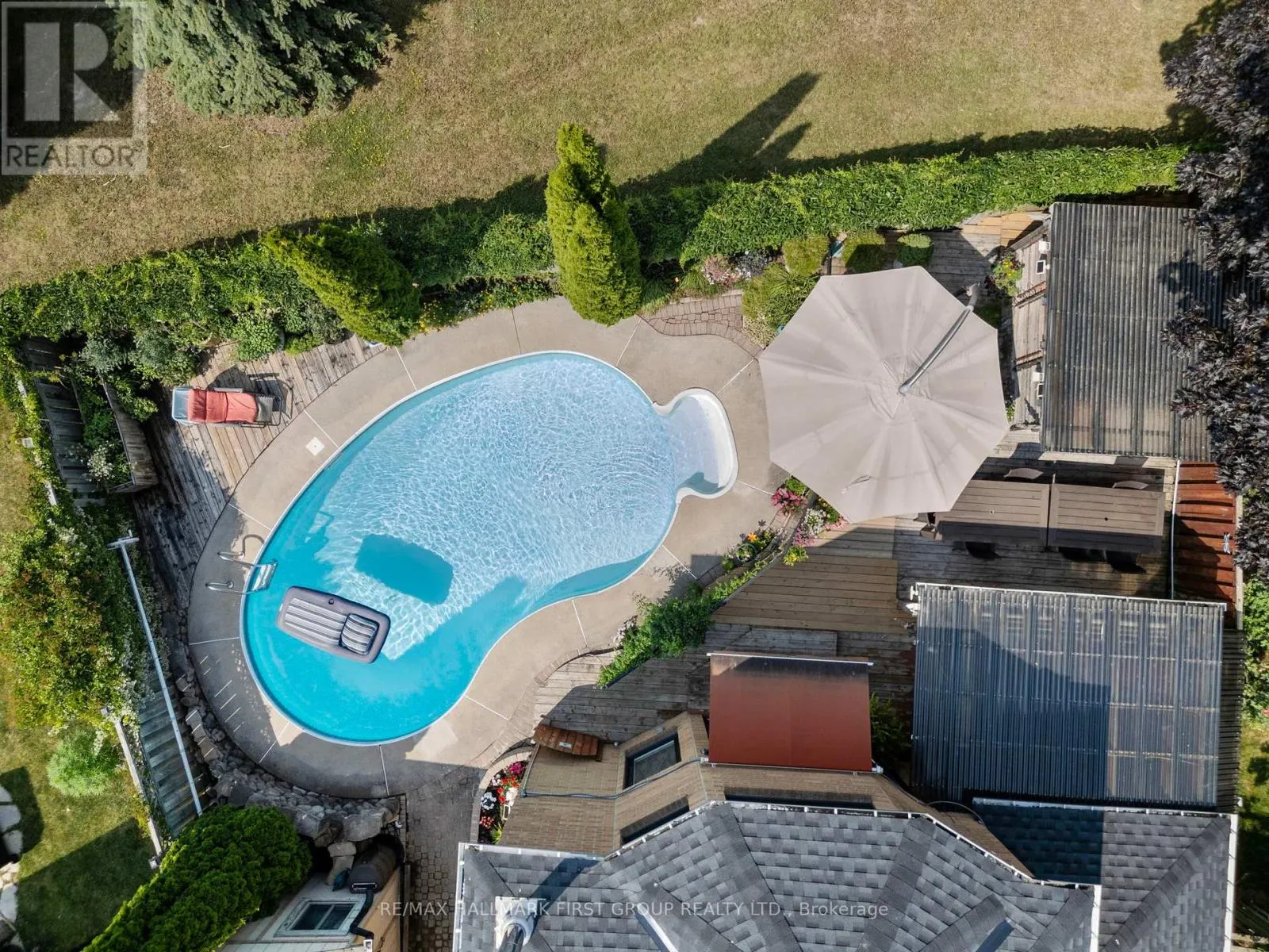11 BOWERS COURT