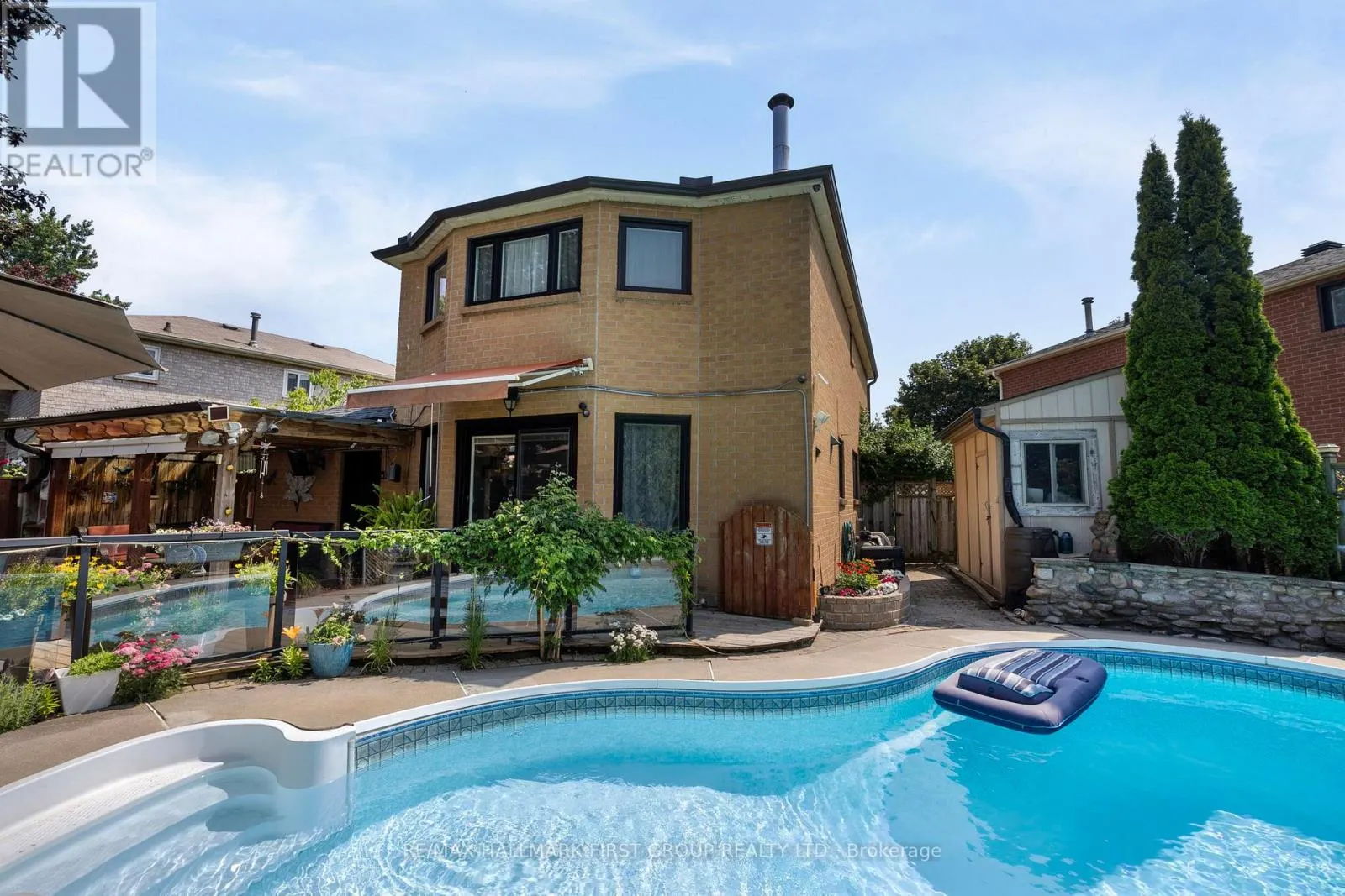 11 BOWERS COURT