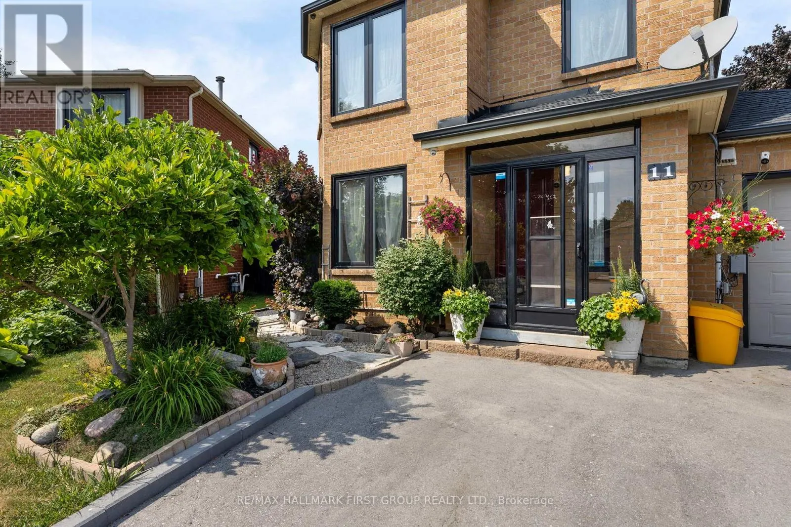 11 BOWERS COURT