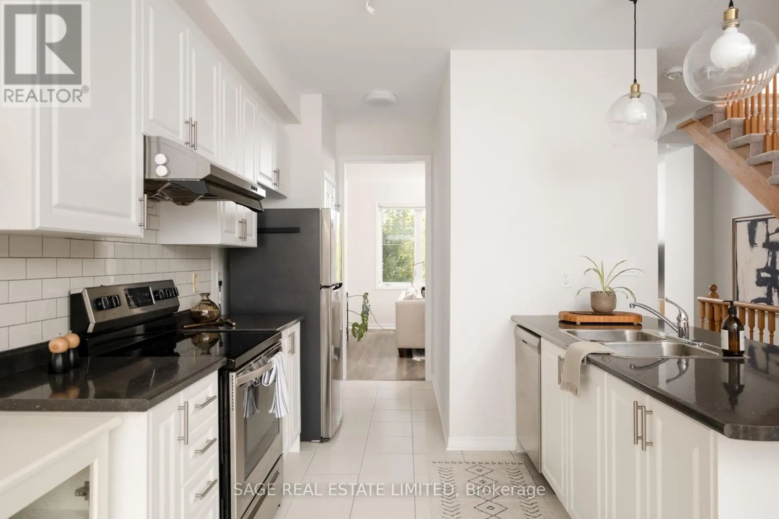 842 ATWATER PATH
