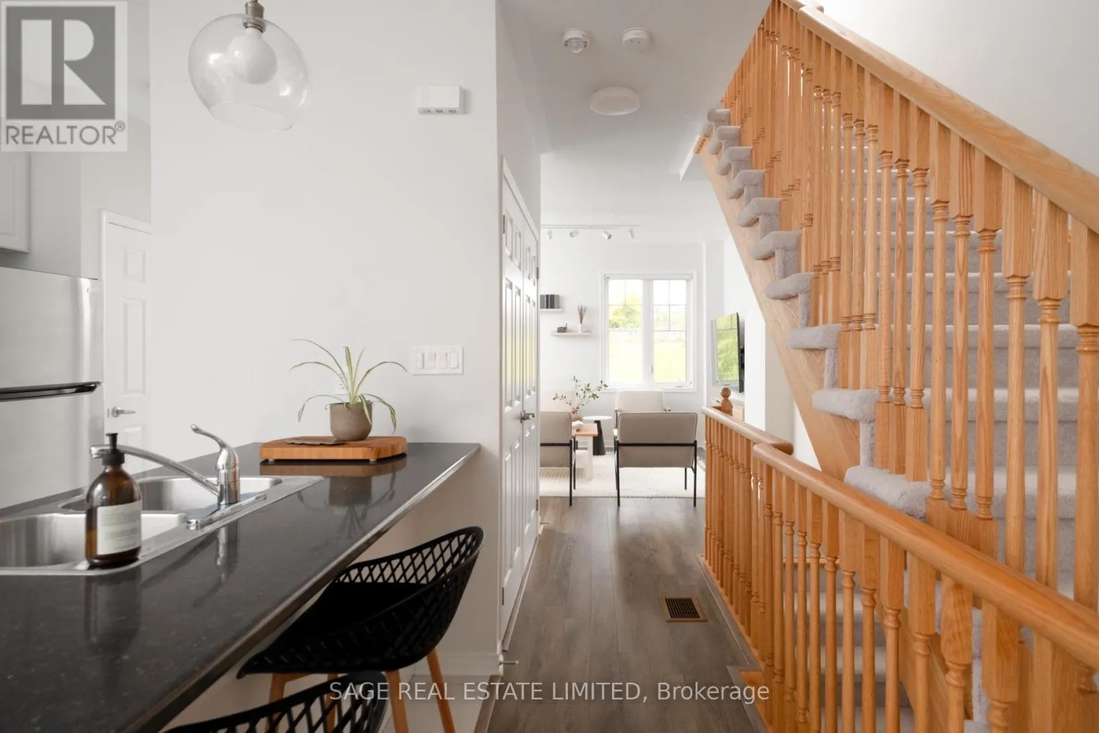 842 ATWATER PATH