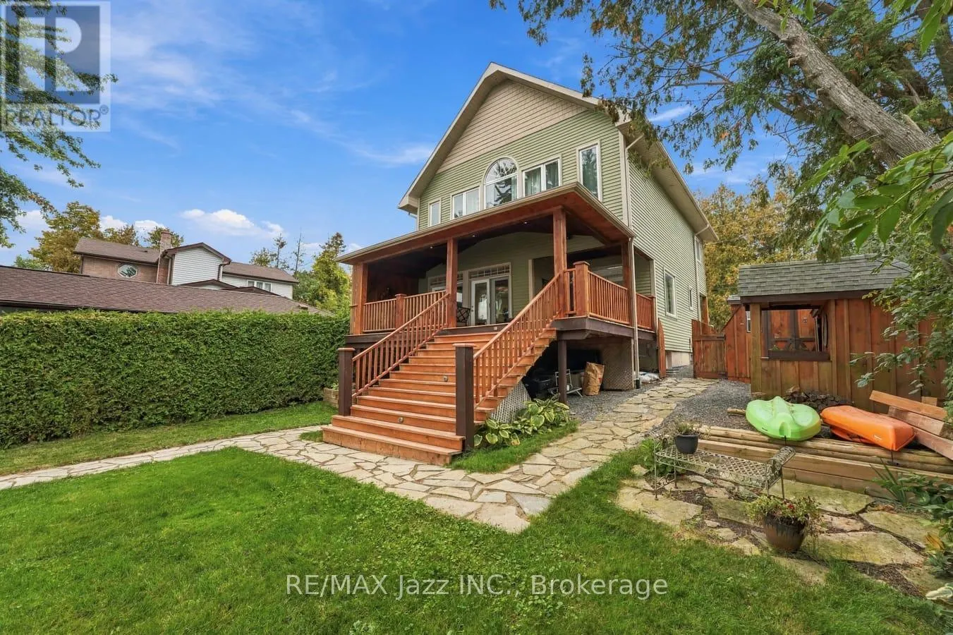 122 MORRIS LANE