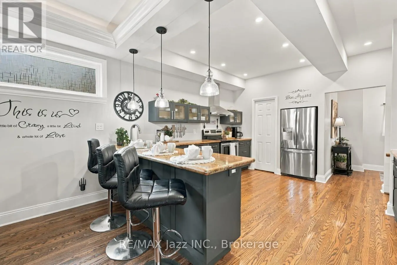 122 MORRIS LANE