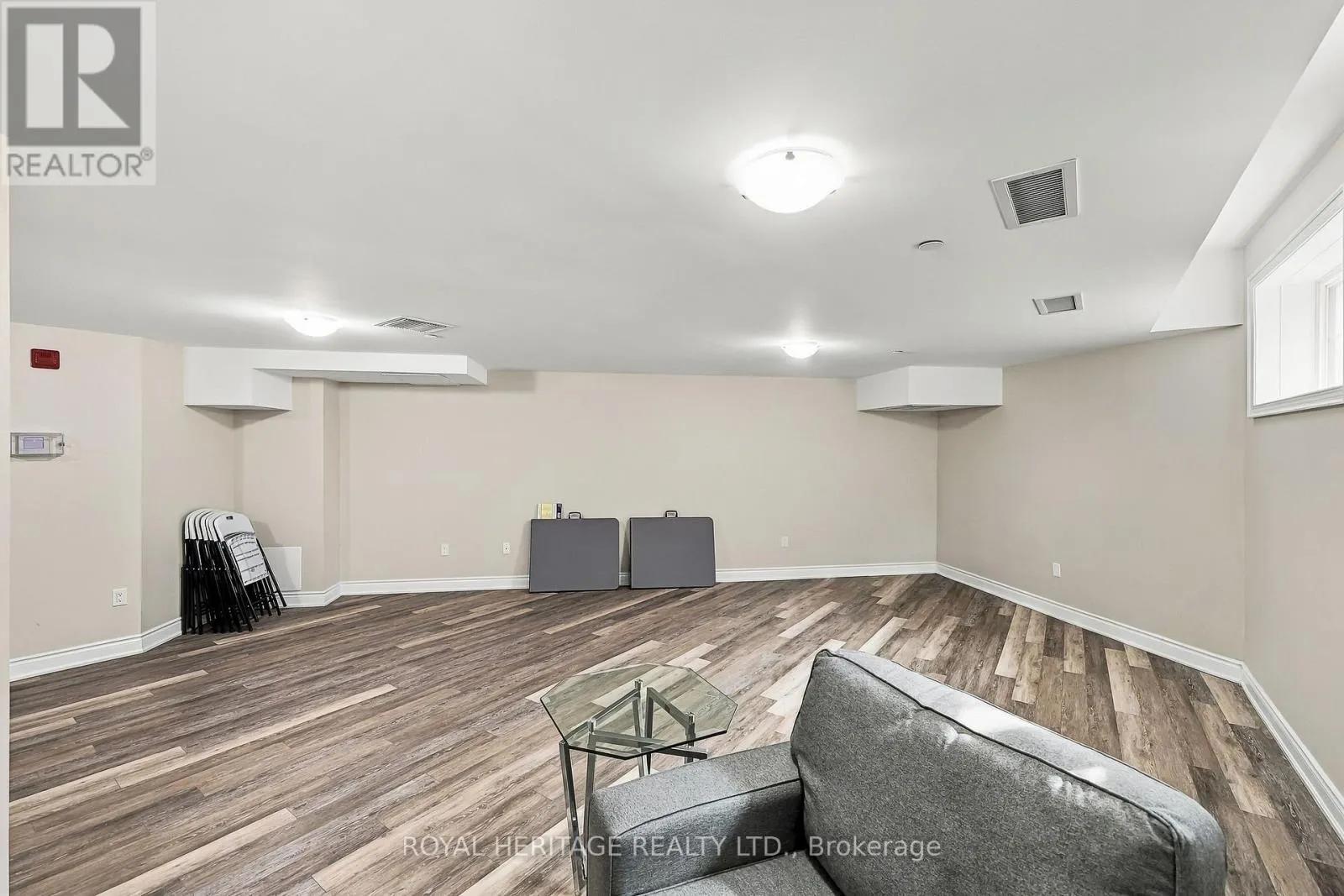 320 - 80 ASPEN SPRINGS DRIVE