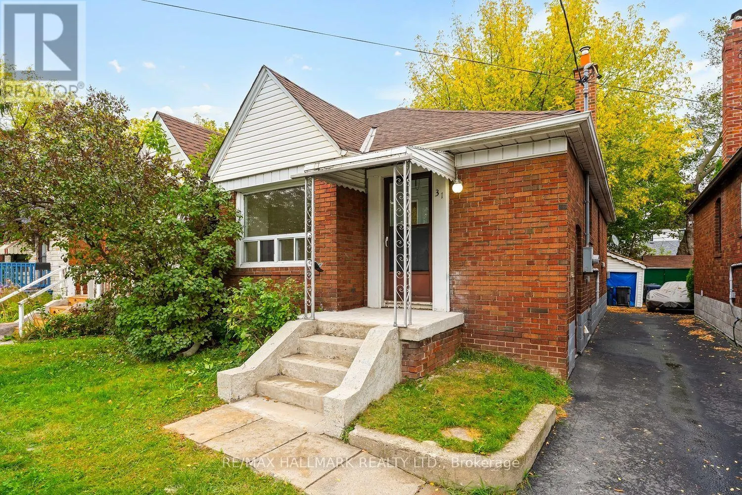31 THORA AVENUE