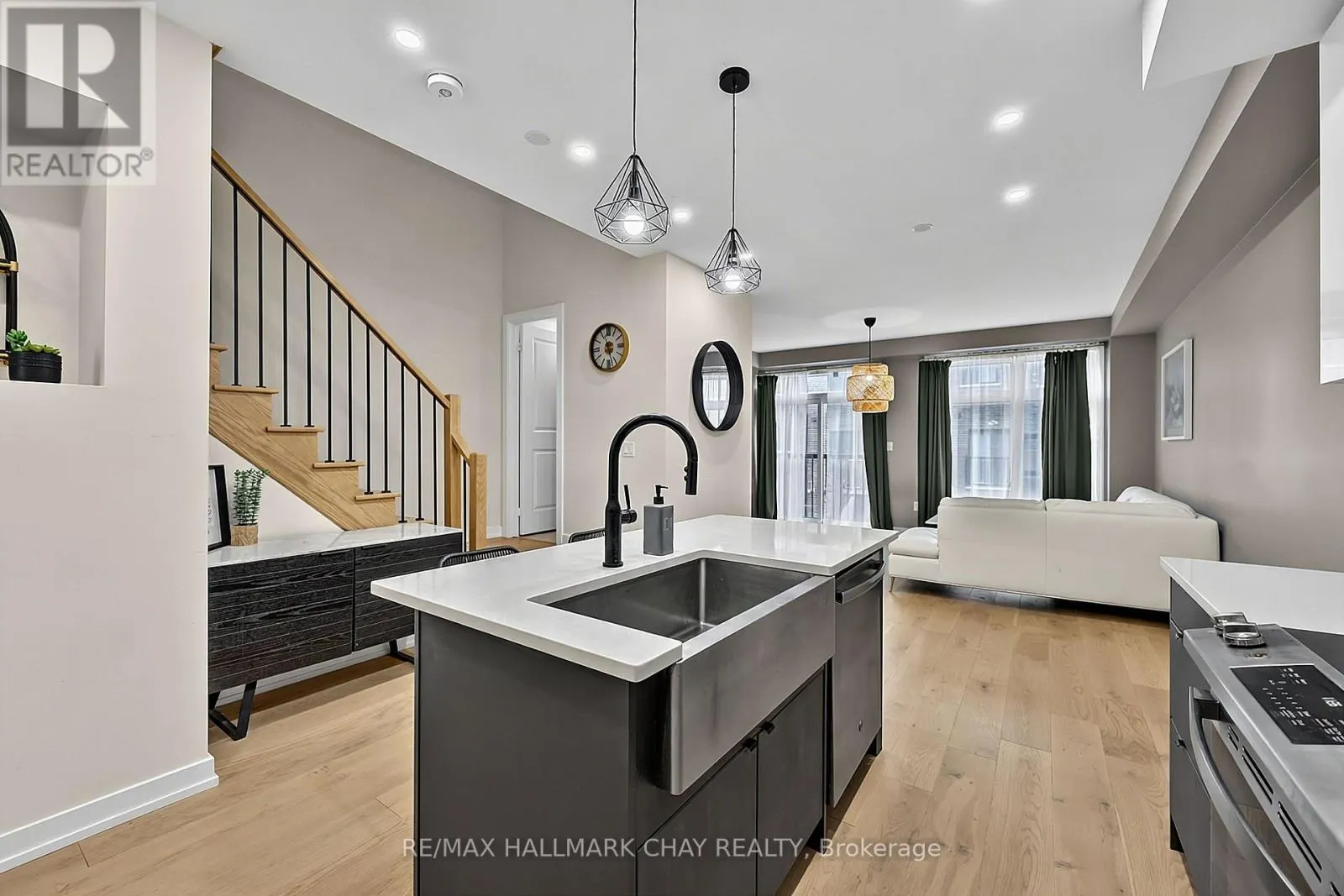 2526 CASTLEGATE CROSSING
