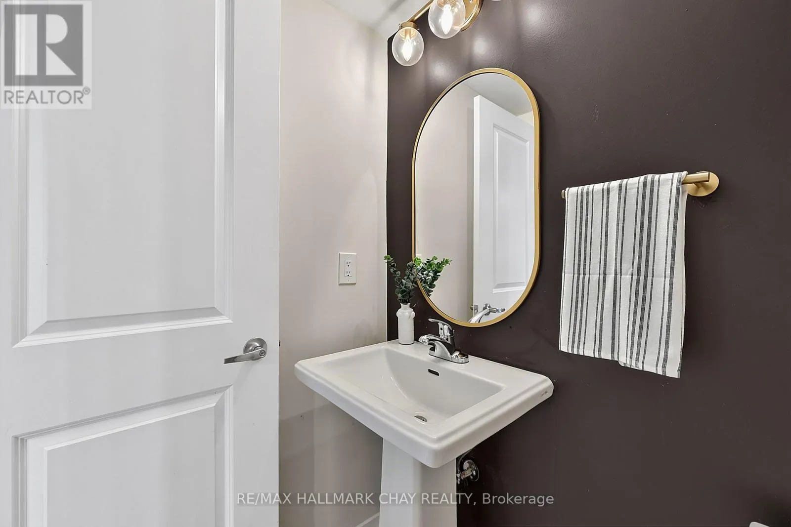 2526 CASTLEGATE CROSSING