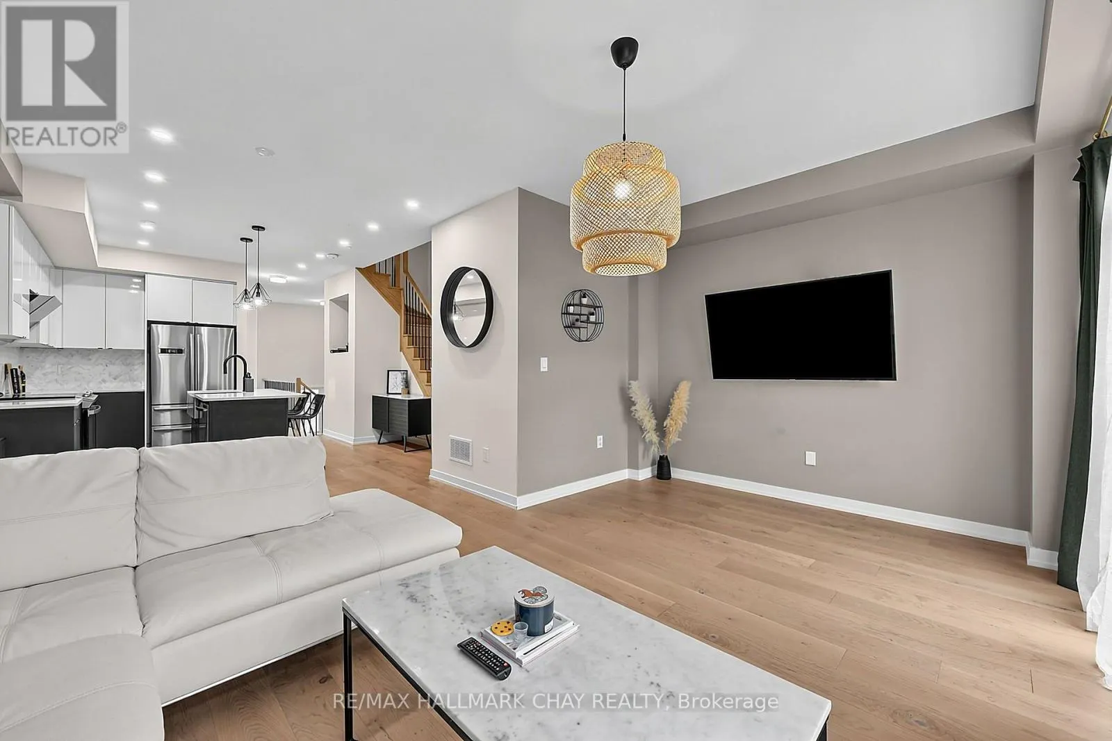 2526 CASTLEGATE CROSSING