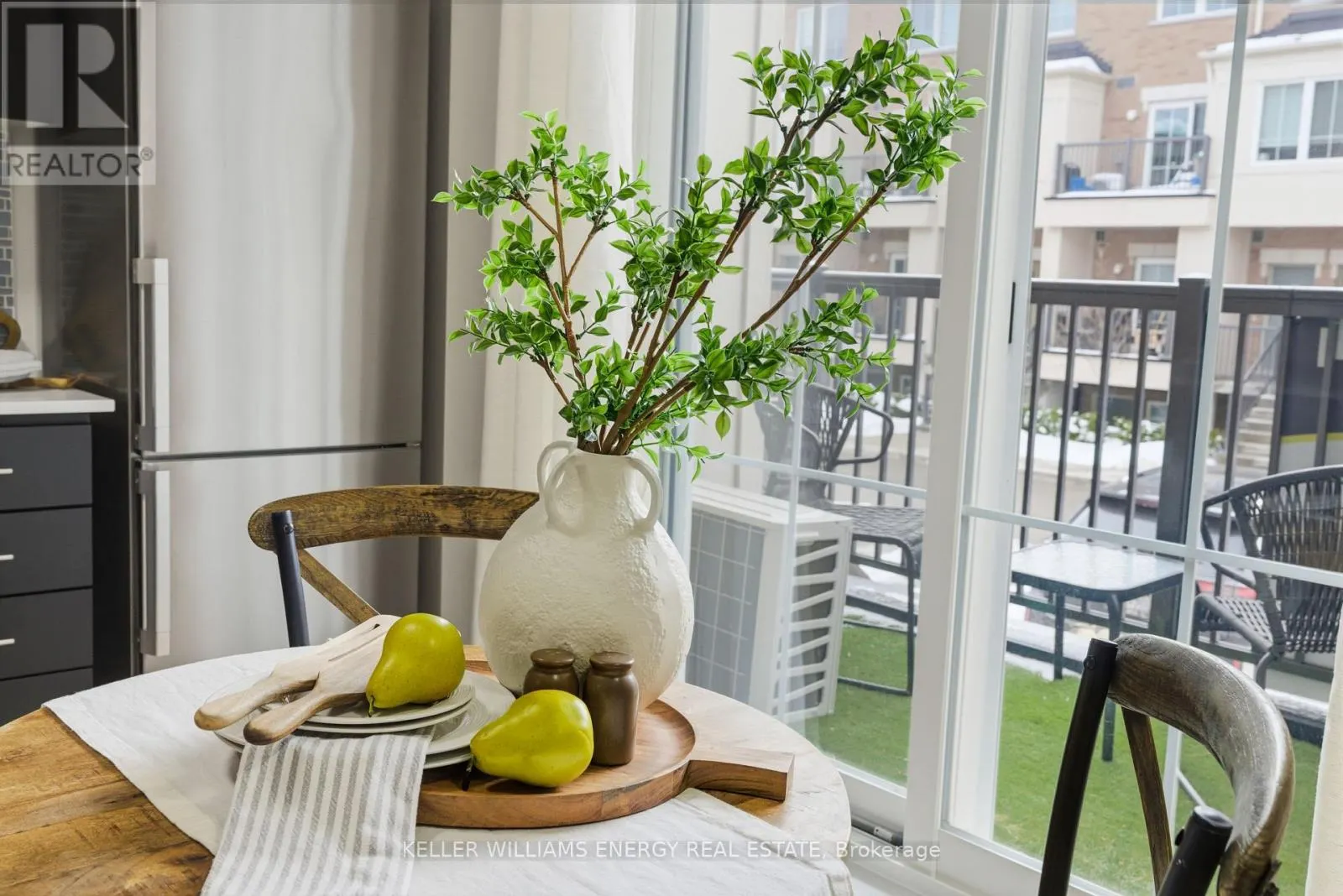 7 - 475 BERESFORD PATH #7