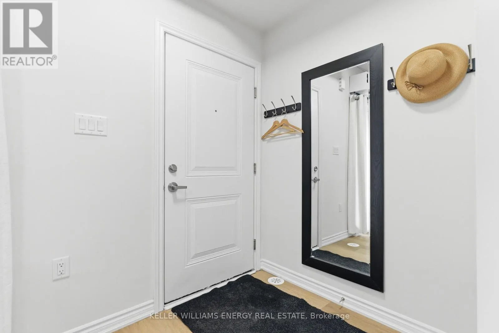 7 - 475 BERESFORD PATH #7