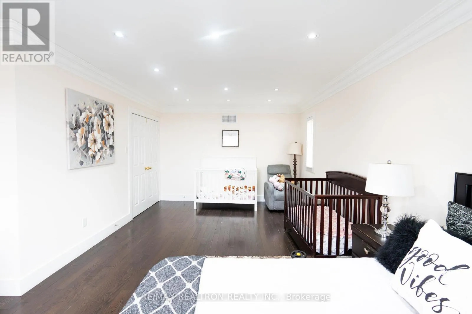 58 SHEPSTONE DRIVE