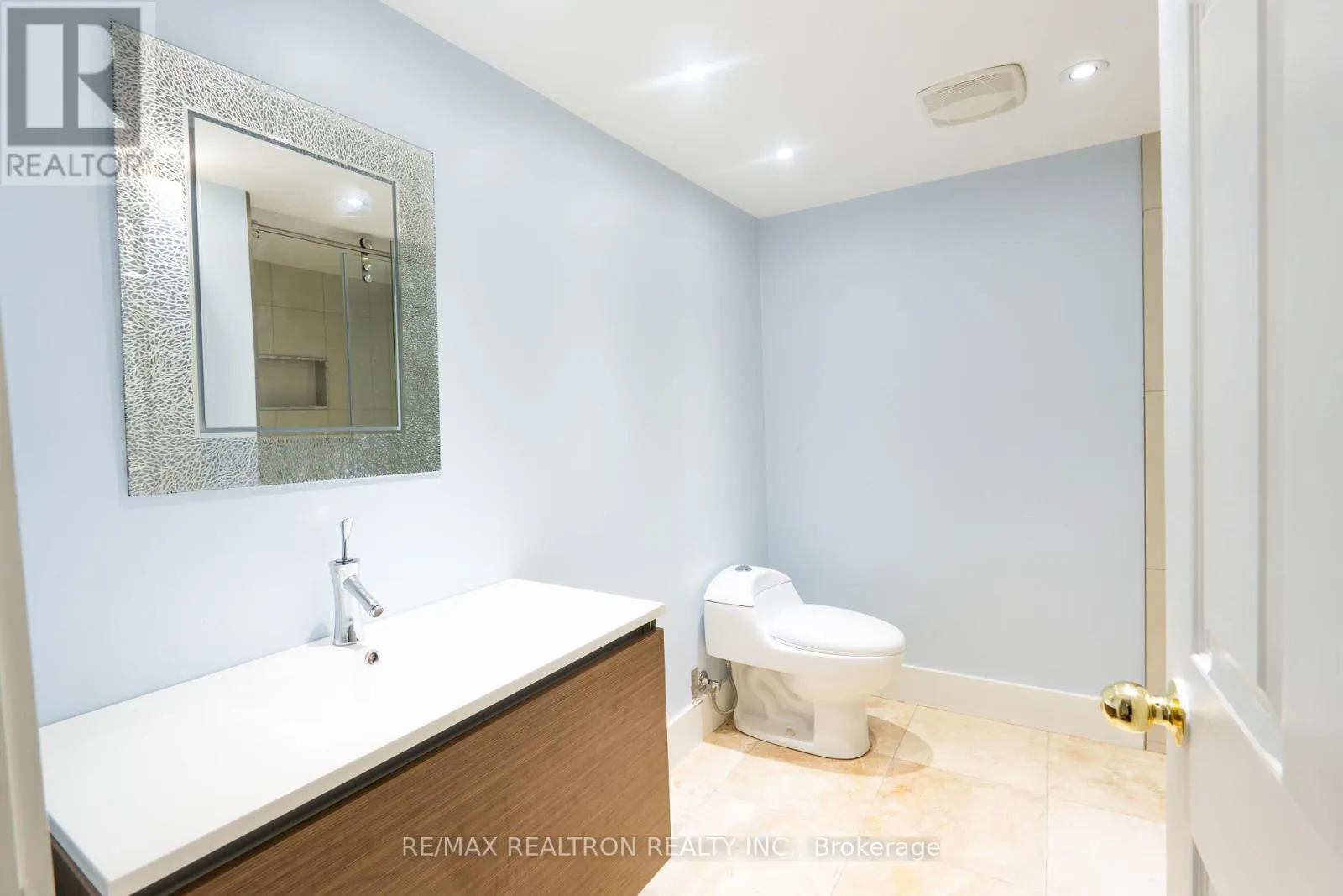 58 SHEPSTONE DRIVE