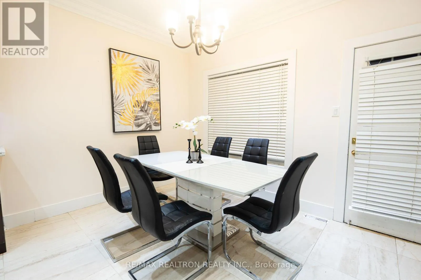 58 SHEPSTONE DRIVE