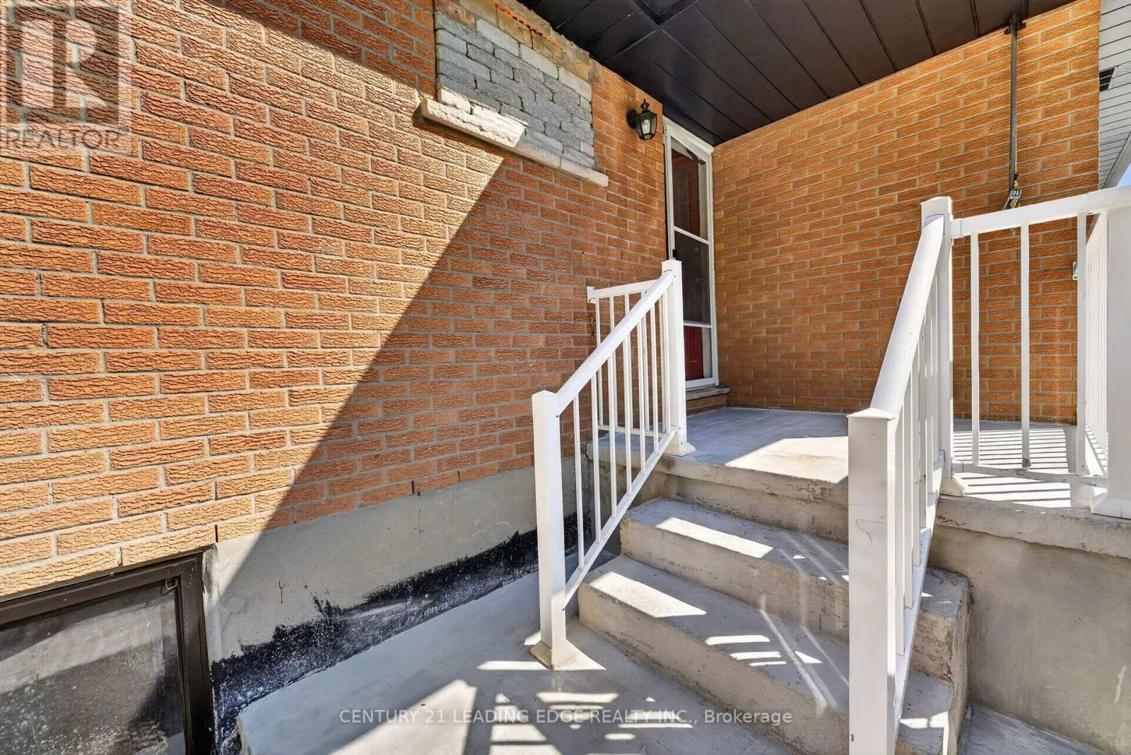 382 FAIRLAWN STREET