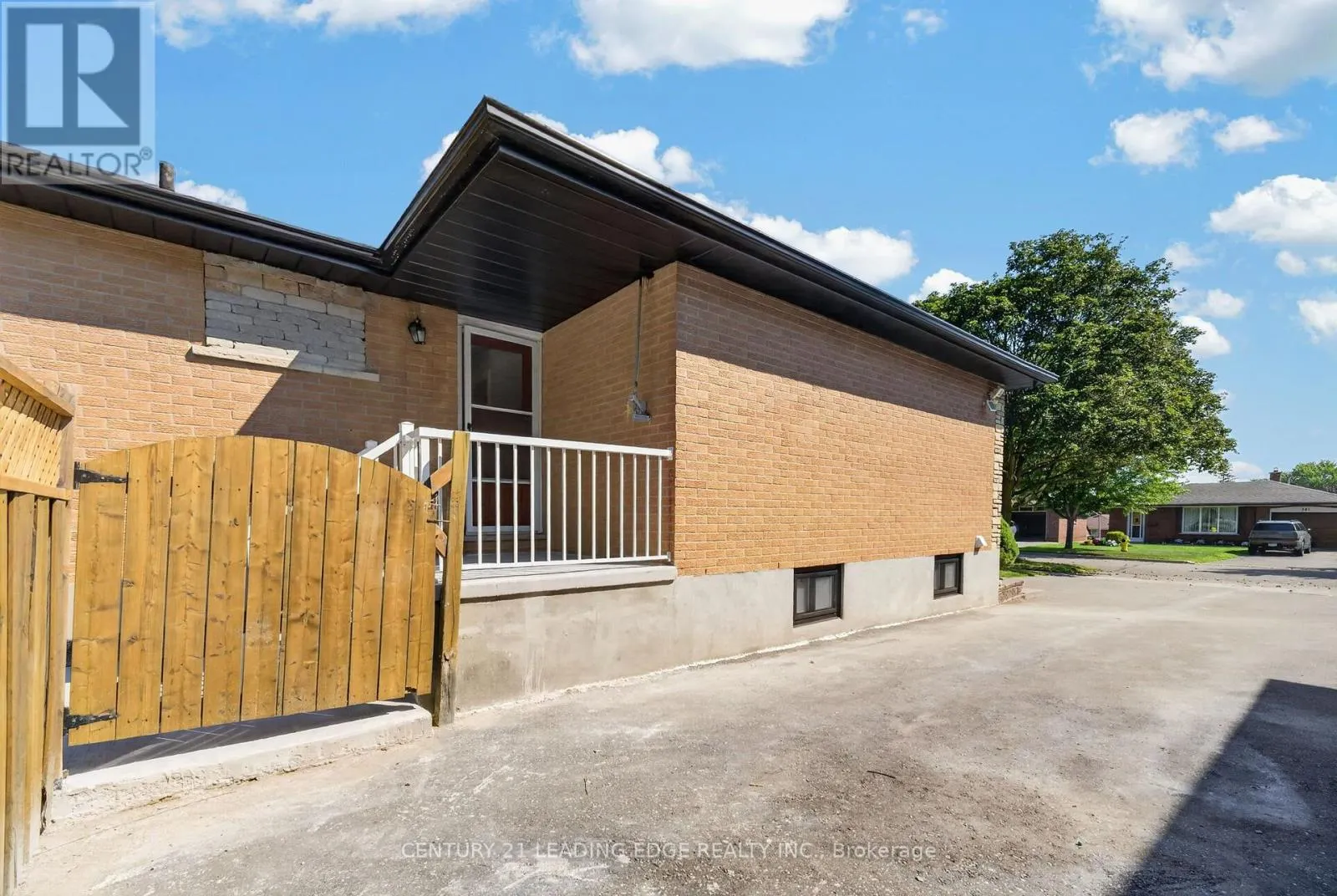 382 FAIRLAWN STREET