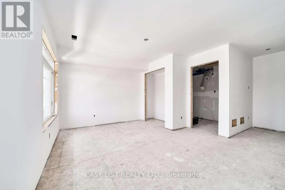 31 ADDYMAN CRESCENT