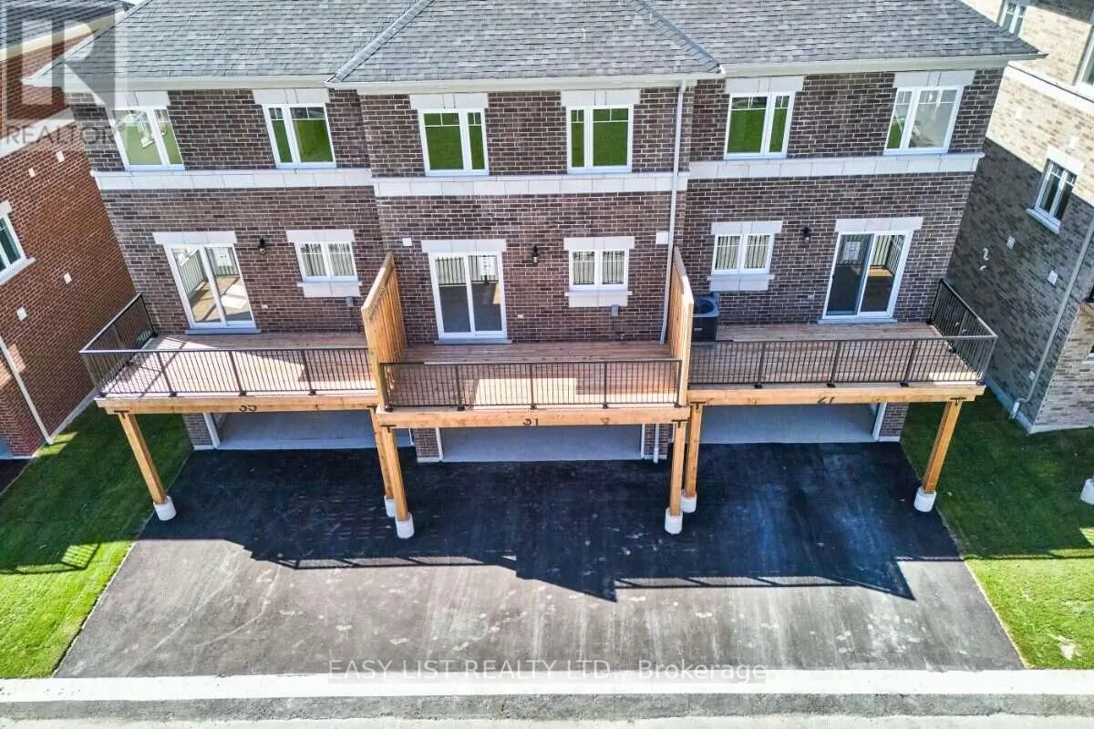 31 ADDYMAN CRESCENT