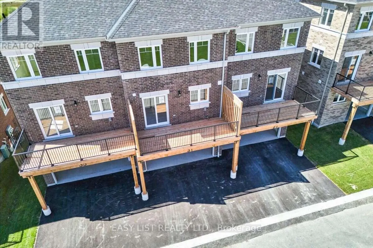 31 ADDYMAN CRESCENT
