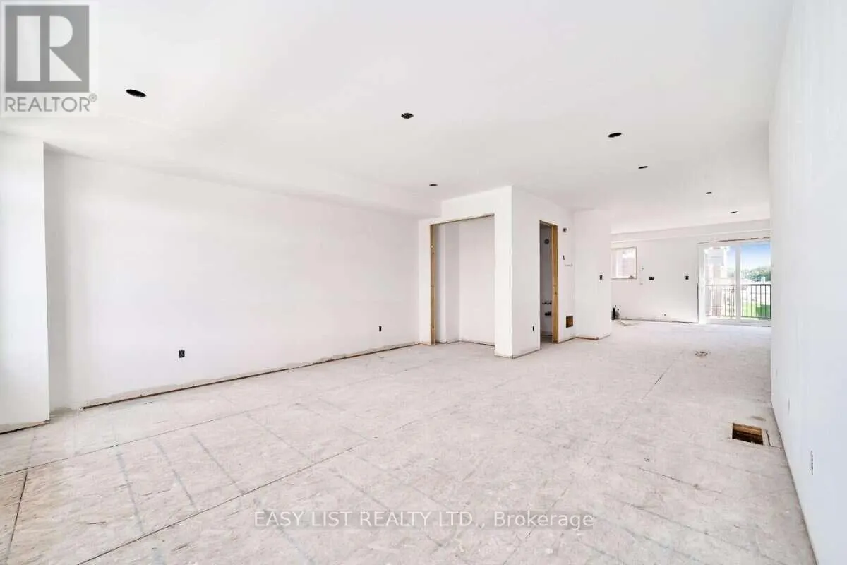31 ADDYMAN CRESCENT