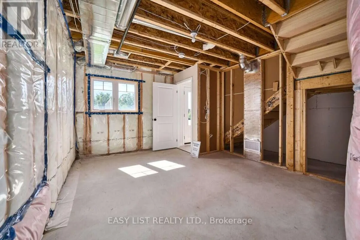 75 ADDYMAN CRESCENT