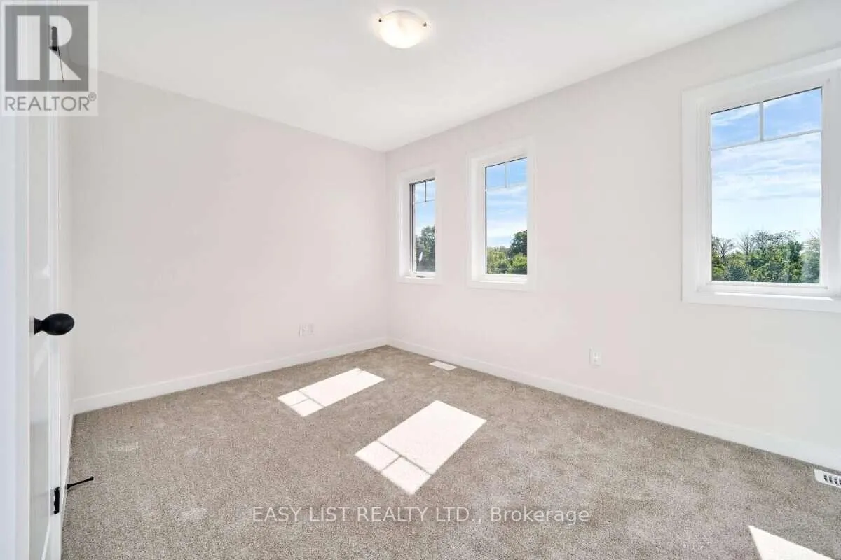 75 ADDYMAN CRESCENT